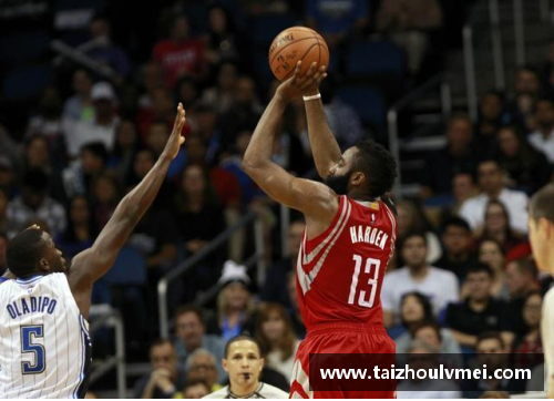 佰富彩采购大厅库里两大NBA73年纪录，一个刚被哈登打破，另一个也将被哈登追平 - 副本