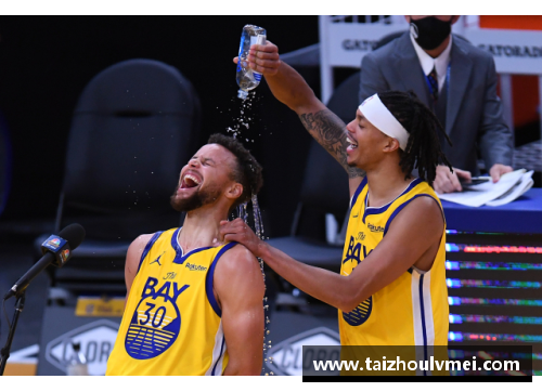 佰富彩采购大厅库里62分大爆发，湖人双星闪耀，快船稳居榜首：NBA赛场风云再起 - 副本